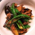 milestone★'s cooksnap of when they made 万願寺唐辛子と茄子のピリ辛しょうが焼き.