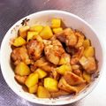 ハクミオ's cooksnap of when they made おいし～♡鶏肉とじゃが芋のガリバタ醤油.