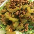 saki1010's cooksnap of when they made レタスモリモリ♫ゴーヤのカレーミート♬.