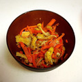 meym1128's cooksnap of when they made お弁当に！人参と油揚げの炒め物.