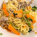 ＊ゆかまる＊'s cooksnap of when they made 簡単♡ほうれん草と豚肉の塩焼きそば.