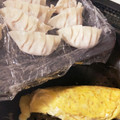 ふぁんころ's cooksnap of when they made 残った餃子具でだし巻き玉子風を作りました.
