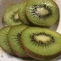 ベティ３'s cooksnap of when they made (　キウイ：食べ方　).