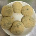 ニッシーマン's cooksnap of when they made レンジで簡単にできる☆よもぎ草餅.