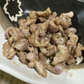 ベルちゃんパンケーキ's cooksnap of when they made 捨てないで！砂肝の銀皮炒め.