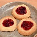 まるまる猫's cooksnap of when they made ラズベリージャムのクッキー.