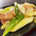 ☆GSSQHY☆'s cooksnap of when they made 九条ねぎとやきとり缶で炒め物(塩味).
