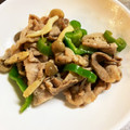 のえもゆ's cooksnap of when they made 簡単！ピーマンとしめじのガリバタ炒め♪.