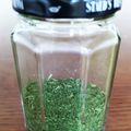 4葉のぶたぶた's cooksnap of when they made バジルの大量消費と保存　ドライバジル.