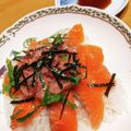 ここあんらいあん's cooksnap of when they made ＊簡単＊サーモン＆ネギトロ丼＊.
