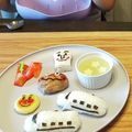 どらど～ら's cooksnap of when they made ２歳の誕生日に★新幹線プレート★.
