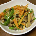 ひょんの's cooksnap of when they made にんじんともやしとしめじの味噌マヨ炒め.