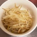 クックN2XLL1☆'s cooksnap of when they made 2歳&4歳&パパもぱくぱくもやしナムル.
