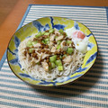 たつよん＠４４４'s cooksnap of when they made 梅きゅうり納豆ささみのさっぱりうどん♪.