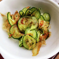 こずっぺ's cooksnap of when they made キュウリとかつお節の和え物　簡単！.