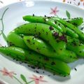 ママdeko's cooksnap of when they made あと一品＊スナップえんどうのゆかり和え.