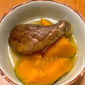 揚げ物love's cooksnap of when they made きのう何食べた？ かぼちゃとなすの煮物.