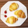 ハッピーまるしぇ's cooksnap of when they made 成型ガンバ*最高のバターロール作ろ～♪.