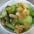由芽15's cooksnap of when they made すぐ一品☆チンゲン菜と油揚げの麺つゆ炒め.