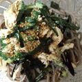xyzクック's cooksnap of when they made 梅マヨ納豆☆サラダうどん.