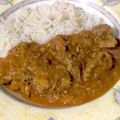 Moggieneko's cooksnap of when they made 基本のチキンカレー♪簡単手羽元トマト缶.
