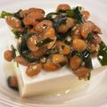 なーなちゃん's cooksnap of when they made 冷奴に飽きたら…わかめ納豆豆腐♩.