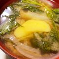 クックmichi☆♪'s cooksnap of when they made ほうれん草&玉ねぎとじゃが芋のお味噌汁.