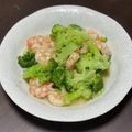 Nilmini's cooksnap of when they made 私の海老とブロッコリーの中華炒め♪.