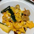 マキマキ913's cooksnap of when they made ズッキーニとキノコオイスター玉子炒め.
