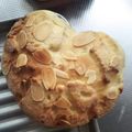 みみ母's cooksnap of when they made ハートのいちごメロンパン.
