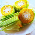 名古屋のかあちゃん's cooksnap of when they made 皮ごとレンチンで美味「とうもろこし」♡.