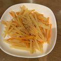 えりすけ◡̈⃝'s cooksnap of when they made 簡単☆じゃがいもと人参のキンピラ.
