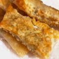 waikoable's cooksnap of when they made 簡単！大葉とチーズの餃子の皮巻き揚げ♪.