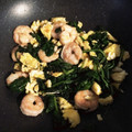 ame-ikuru's cooksnap of when they made えびとほうれん草の炒め物.