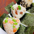 ルぴあ's cooksnap of when they made 鮭と枝豆のお握り♫.
