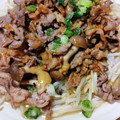 cotton777's cooksnap of when they made 簡単！激ウマ！牛肉もやしのガリバタソース.