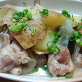 あずのすけ's cooksnap of when they made とりとじゃがいもとたまねぎの煮物.