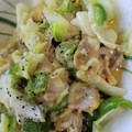 さくらパー子's cooksnap of when they made 豚こまとキャベツのとろ〜りチーズ炒め.