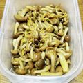 まさヒロ's cooksnap of when they made 秋はきのこ！なめ茸的、しめじの醤油煮.