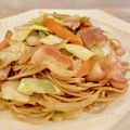 ばぢこ's cooksnap of when they made ＊新キャベツとベーコンの焼きそば＊.