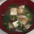 Yokchina's cooksnap of when they made 豆腐と三つ葉のお吸い物.