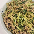 かなはは☆'s cooksnap of when they made 豚コマと水菜ともやしのニンニク醤油炒め.
