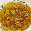 ヒロ♪エリ's cooksnap of when they made ＊お弁当＊もう一品＊のり塩千切りポテト.
