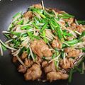 山下製麺's cooksnap of when they made レバニラならぬ、豚こまニラ炒め.