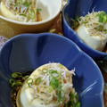 akely's cooksnap of when they made 簡単1分♪しらすのせ冷ややっこ.