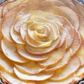 ハラダさん's cooksnap of when they made ホールで華やかな薔薇＊バラのアップルパイ.