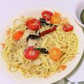にゃにゃん16's cooksnap of when they made トマトとしらすのペペロンチーノパスタ.