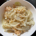 ＭＩ−ＳＡＮ's cooksnap of when they made 玉ねぎとカニ缶の和風炒め.