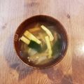 クックL8U9HI☆'s cooksnap of when they made 食べる味噌汁・4…玉ねぎ　ゴボウ….