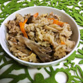 hiromi56's cooksnap of when they made きのことツナ塩昆布の炊き込みご飯.
